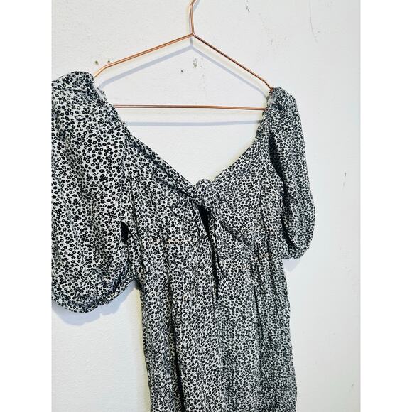 SLATE & WILLOW Women's White Black Ditsy Floral Tie Front Midi Dress Size Small - Picture 9 of 11